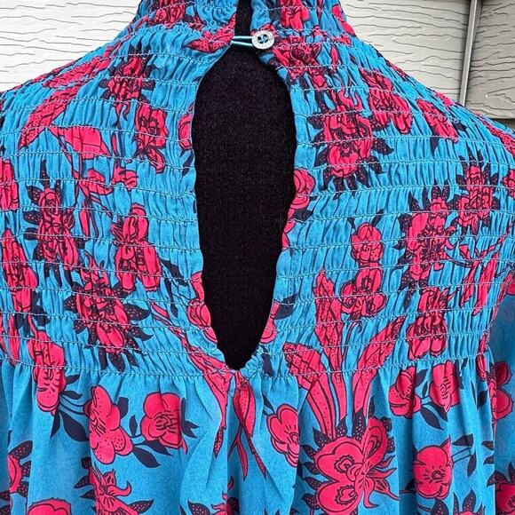 Abercrombie and Fitch women’s L blouse with elastic neck, bodice, and cuffs - Picture 6 of 10